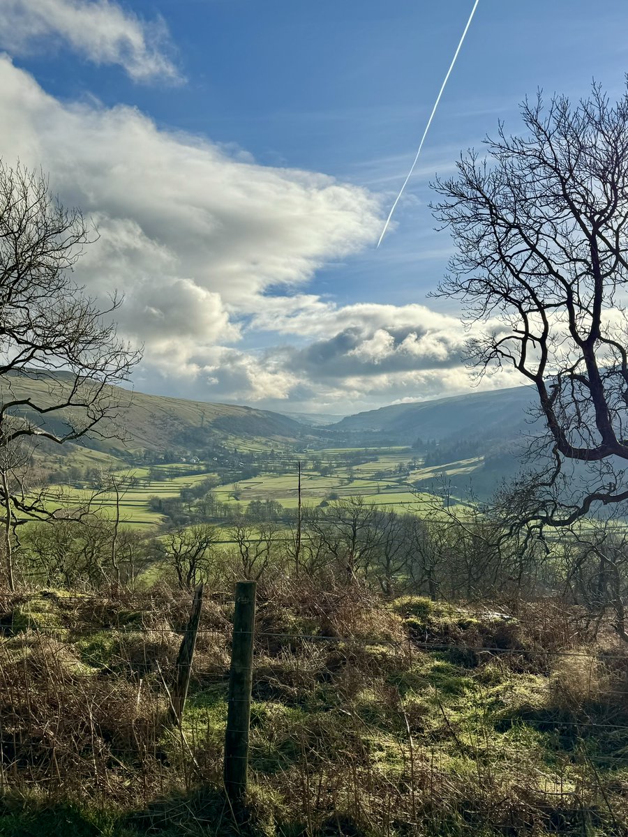 yorkshire_dales's tweet photo. A few simple ways we can all help protect and enjoy the Dales this weekend:

🥪 Pack a picnic rather than a BBQ
🔥 No fires
🚮 Take all your litter home
🚗 Park legally and responsibly, leaving room for emergency services, farmers and residents

Thank you 🙏 https://t.co/XECINcOrfX