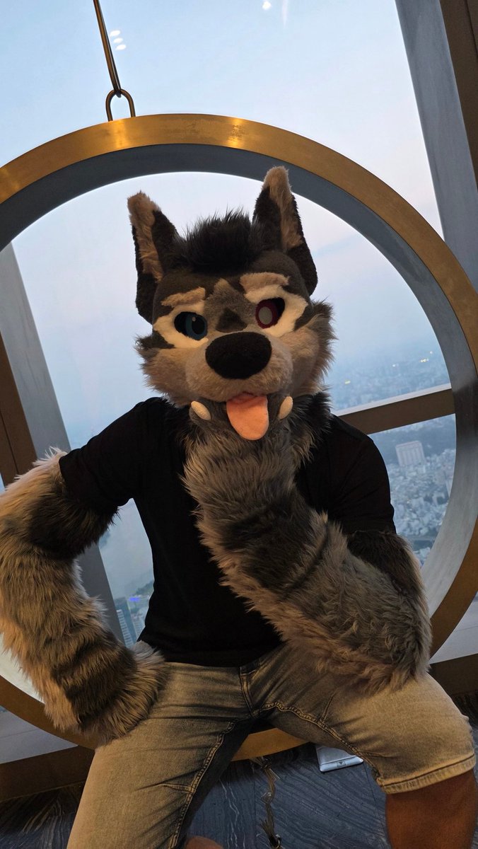 RyanJoshon98's tweet photo. “Wanna see what this tongue can do? 👅🤭 https://t.co/VN81lxwywI