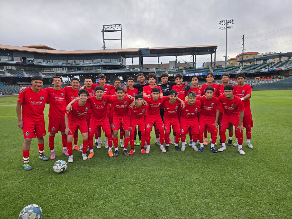 BowieBearSoccer's tweet photo. @Prep1USA Senior All-Star Soccer Game was full of intensity and high-level skill from all participants. Representing the Bowie Bears were Coach Lugo (Red Team), David Cadena (Red Team), and Giovanni Grado (Blue Team). 

Final score: 
🔵 Blue Team 3 - 🔴 Red Team 2. ⚽🐻 https://t.co/NkJGZ7pDt6