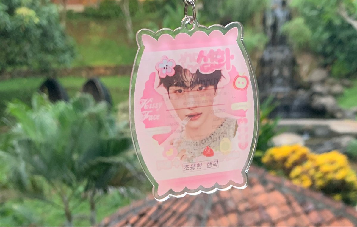 vinyunou's tweet photo. Ayoyo lucuk nya🥰 makasih syg @tinyhwajjong https://t.co/mgXRgUMvR0