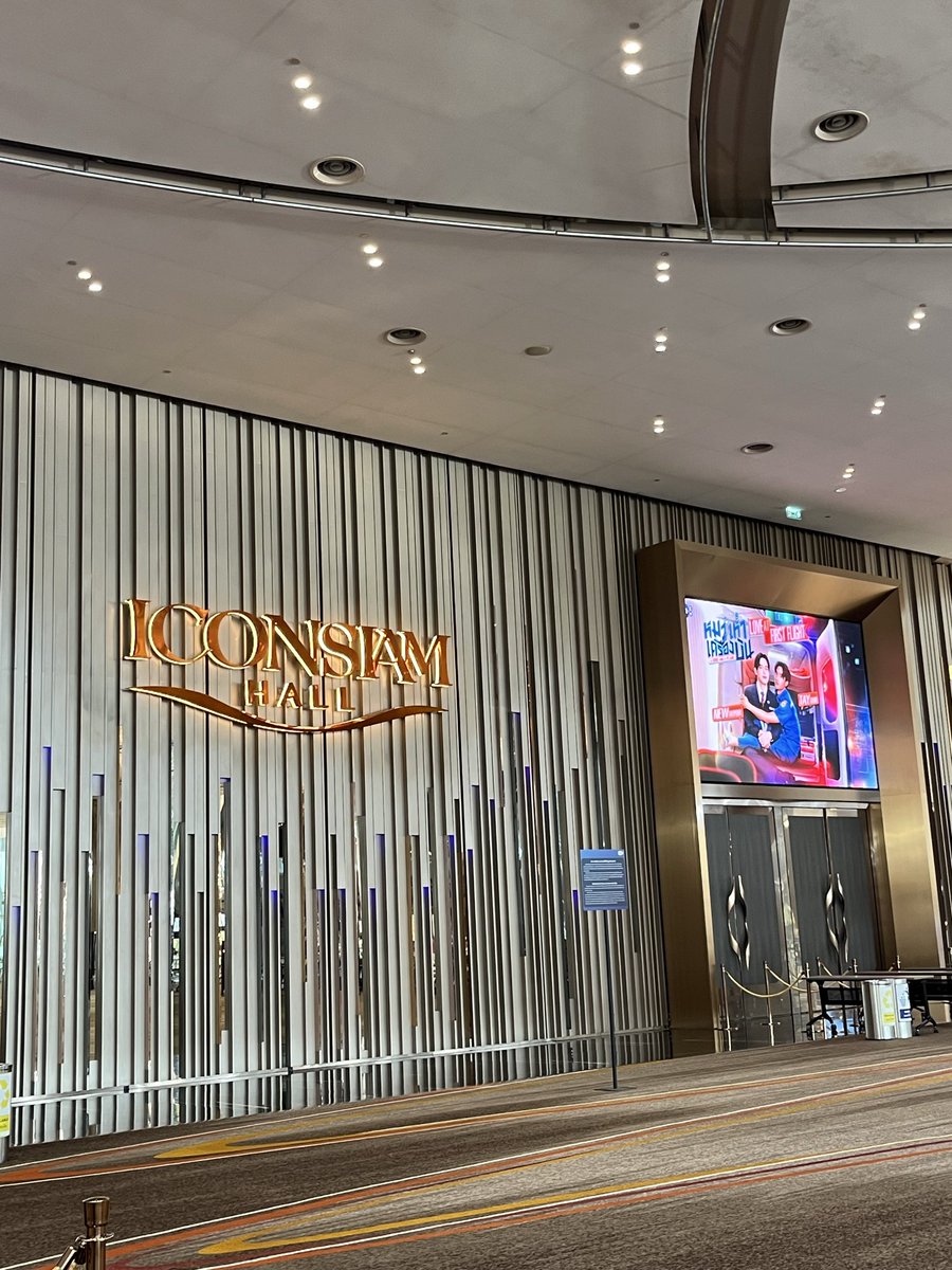 kyungkyky's tweet photo. We’re finally seeing the long-anticipated #ADogAndAPlane and meeting totokanit this very night 😭💙🩷

#เตนิว #TayNew https://t.co/wejIc28qjl