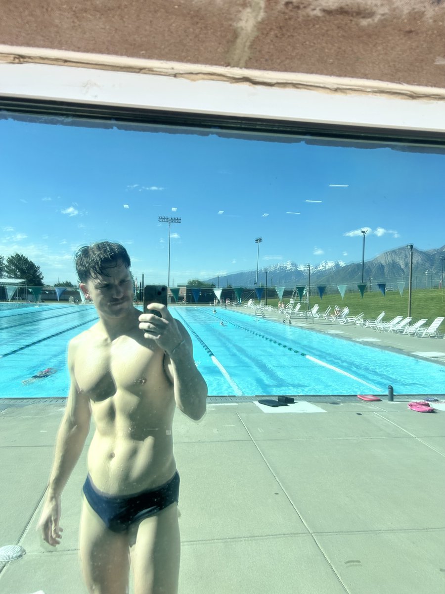 benjamin_david3's tweet photo. got to swim some laps on my bday https://t.co/exkA1LyFKc