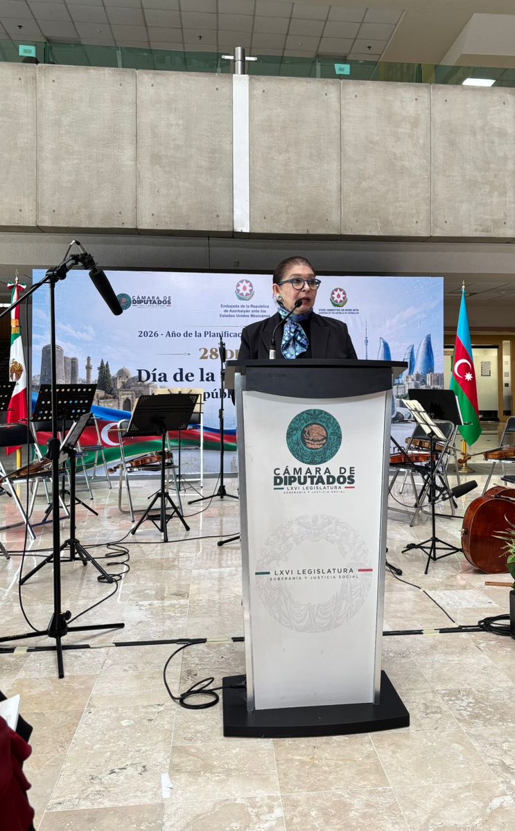 mtmercado2002's tweet photo. 🤝Participé en el Día Nacional de Azerbaiyán junto a la Dip.@corinavillegasg y el Emb. Fataliyev de @AzEmbMex.

Reafirmamos la solidez de la relación, resaltamos nuestros valores compartidos y reiteramos nuestra disposición de cooperación.

¡Felicitaciones al pueblo y gobierno🇦🇿! https://t.co/AoLUTiQO4k