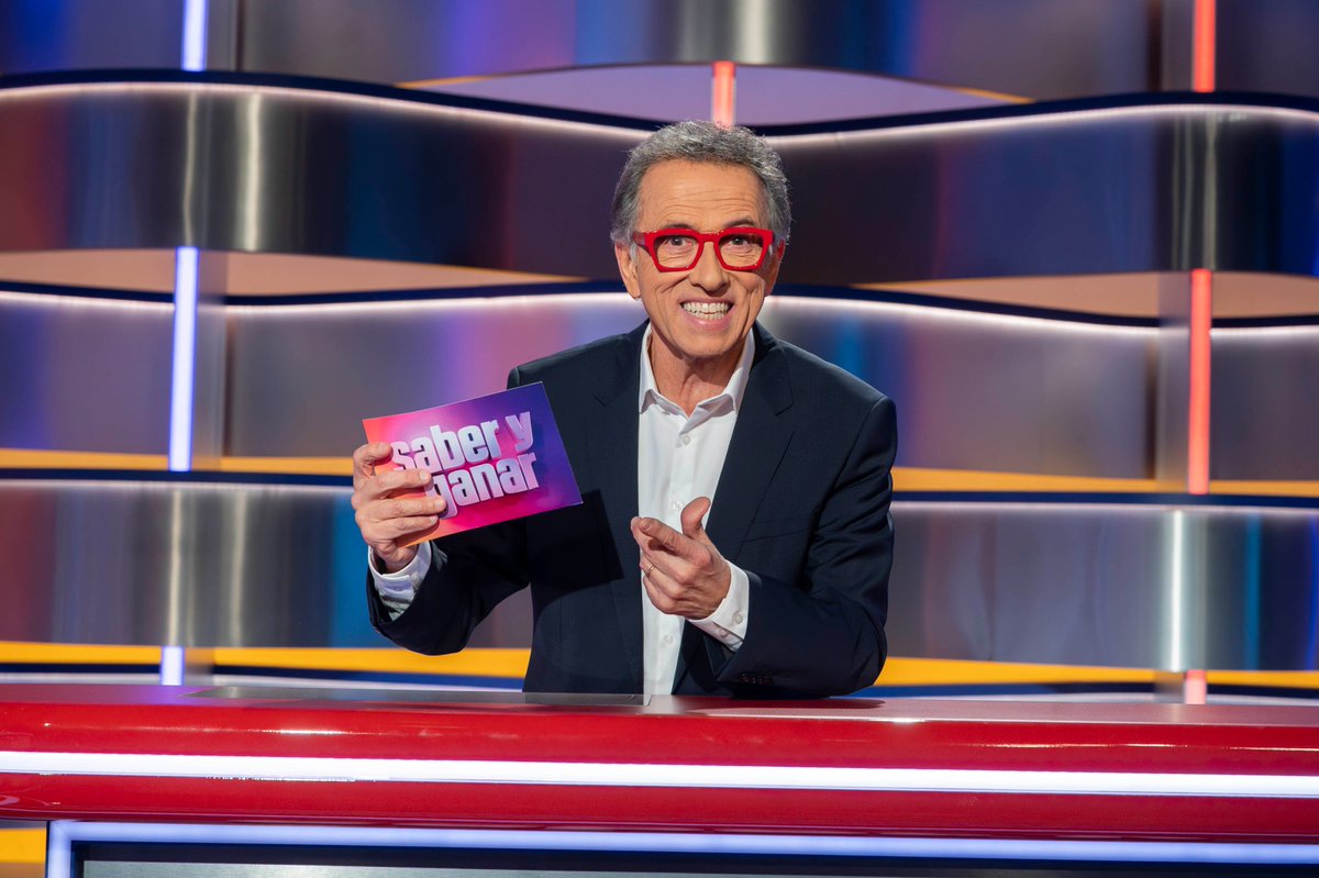 RTVE_Com's tweet photo. 🔹@SaberyGanar_TVE, lo más visto de @la2_tve este jueves con 696.000 espectadores de media y más de 1 millón de contactos (7,8%).

🔹 @CifrasLetrasTVE logra 643.000 espectadores de media y un 5,8% de cuota, con más de 1 millón de contactos.

🔹 'Trivial Pursuit' anota un 5,1% de cuota, 480.000 espectadores y más de 1 millón de contactos.

#Audiencias  #ImparablesRTVE
