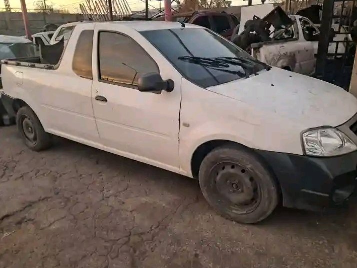 SisonkeJune's tweet photo. Stripping NP200 For Spare Parts 🇿🇦 Engines, Gearboxes, Pumps, Starters (ALL PARTS) Available 

We also have other Car Parts. Give Us A Call 🤙 https://t.co/G3r52TGoKo