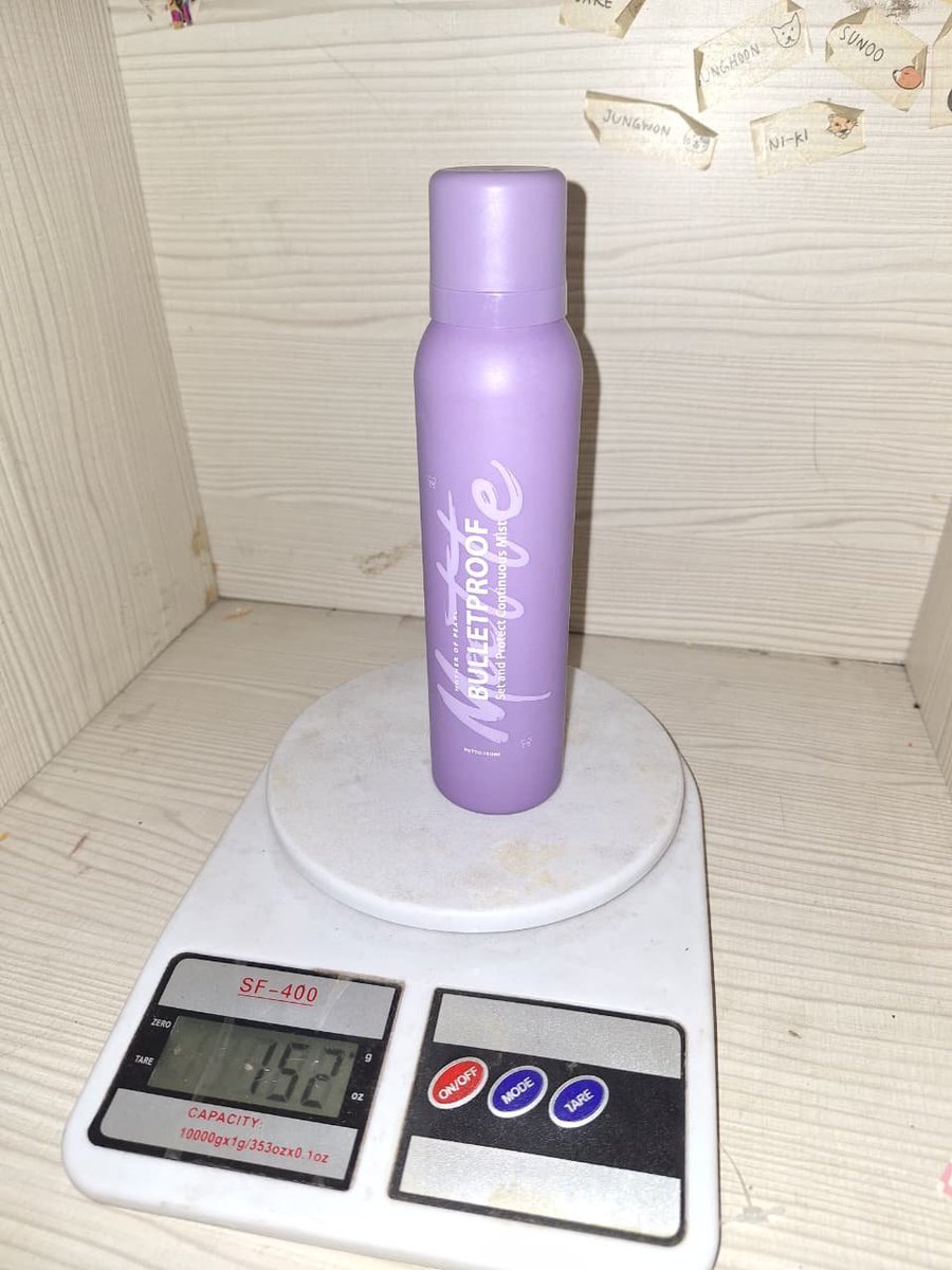 Holbding's tweet photo. wts pl setting spray mop matte 150ml, produk masih ada 80-85% aku jual di 88k incl all aja yuk dom surabaya https://t.co/vJYhFNqTL4