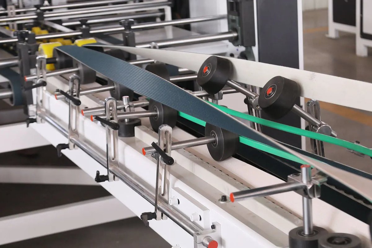 LukeXiaoyuan's tweet photo. 📦 CZXY-2600 full automatic folding gluing machine with auto feeding, folding &amp; stacking. Speed up to 300 pcs/min and box accuracy within ±3mm.

🌐 https://t.co/KzZ8xEJX6G
📧 luke@czxypack.com

#czxypack #foldinggluingmachine #boxgluingmachine #cartonmachine #corrugatedbox https://t.co/NiSK5NRuCT