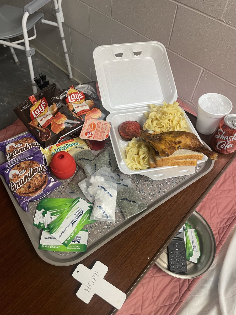 hallcherrell's tweet photo. Inmates are well taken care of https://t.co/mtc7cSe32X