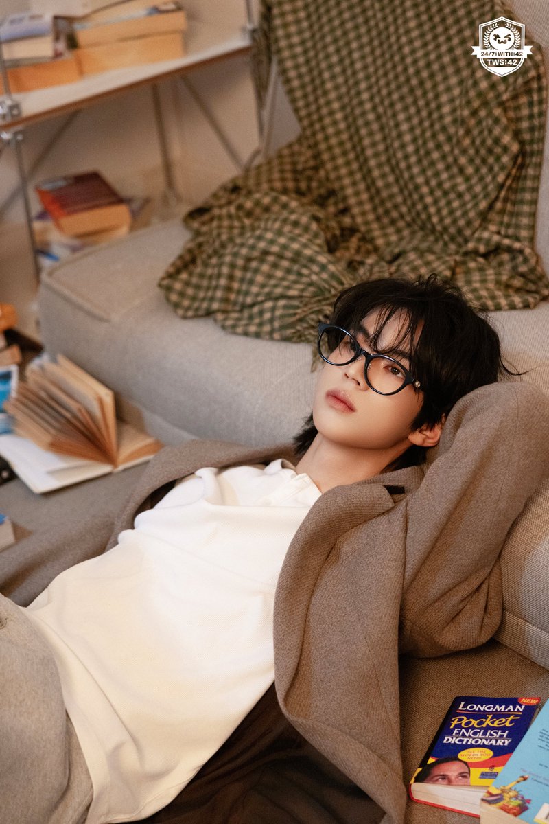 doroongzip's tweet photo. 260529 'NO TRAGEDY' Jacket Behind 📸 #2

#DOHOON #도훈 #TWS #투어스 https://t.co/LWJdHEywNC