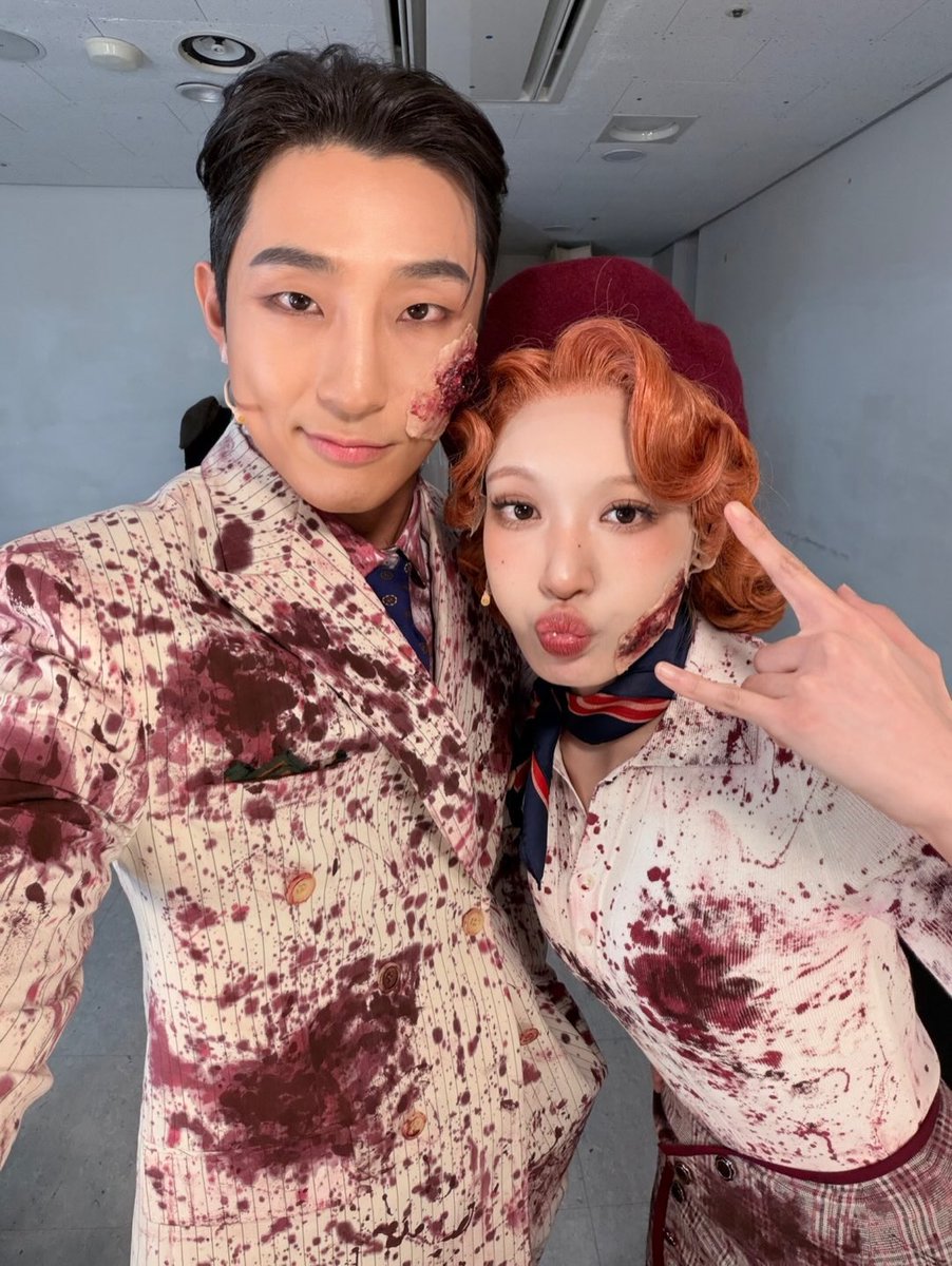 _and2ang's tweet photo. 얼굴에 총알구멍 난 커플 그리워서 못살겟다 ㅈㅉ,, https://t.co/cSTZBD4u3T