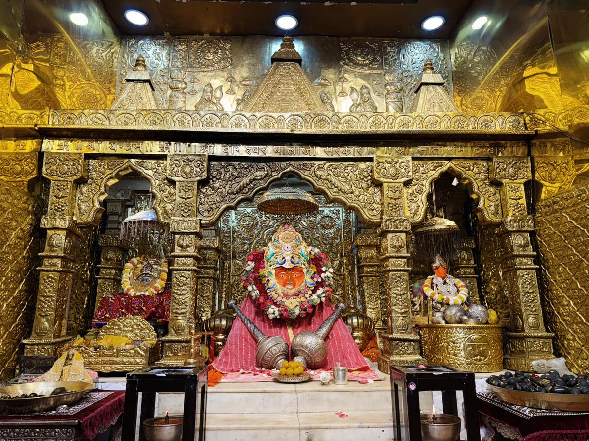 bageshwardham's tweet photo. दिव्य दर्शन श्री बाला जी सरकार
श्री बागेश्वर धाम सरकार ग्राम गढ़ा (मध्यप्रदेश)
29-05-2026
#bageshwardham
#bageshwardhamsarkar
#divyadarshan
#balaji https://t.co/ESotboBVvN