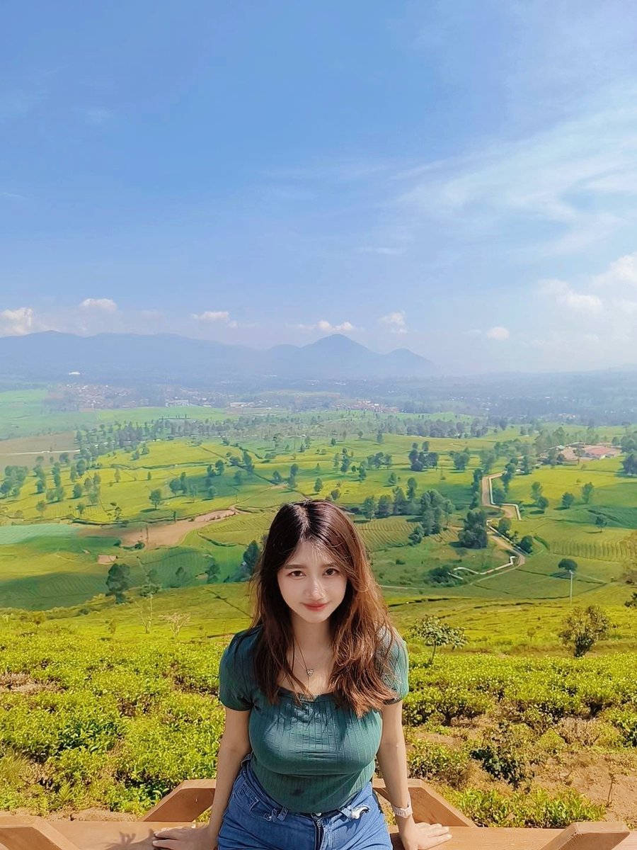 hellujeah's tweet photo. Aku suka diriku yang sekarang 🥹 https://t.co/AdnJ5eJgl0