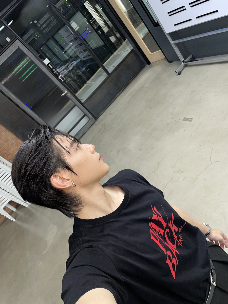 JARUKiTzX96's tweet photo. 📌 เจอกันใน LIVE ของรายการรอบวัน 11.50 น. นะครับ
#PAYBACKxรอบวัน
#PAYBACKTheSeries
#oneบันเทิง
#TOPTAPJarukit https://t.co/id9Nd8ggox