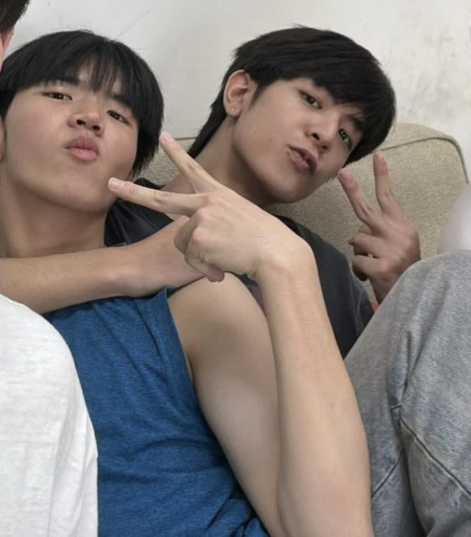 𝗣𝗼𝘆𝗹𝗶𝗻♡。ft.ดูดีขนาดนี้แล้วเทอจะเหงาได้ไง(เหงา) tweet media