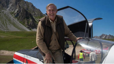 robertmerlozpdm's tweet photo. 29 mai 1936 – Naissance, à Paris Xe, de Robert Merloz, breveté pilote à 19 ans, pilote de montagne à 24 ans, co-fondateur d’Air Alpes avec Michel Ziegler, co-fondateur de l’AéroClub de Méribel (ACM) en 1964, pilote de ligne et chef-pilote Air France...
https://t.co/qs24Kh5Owi https://t.co/7JO1DY1MMb