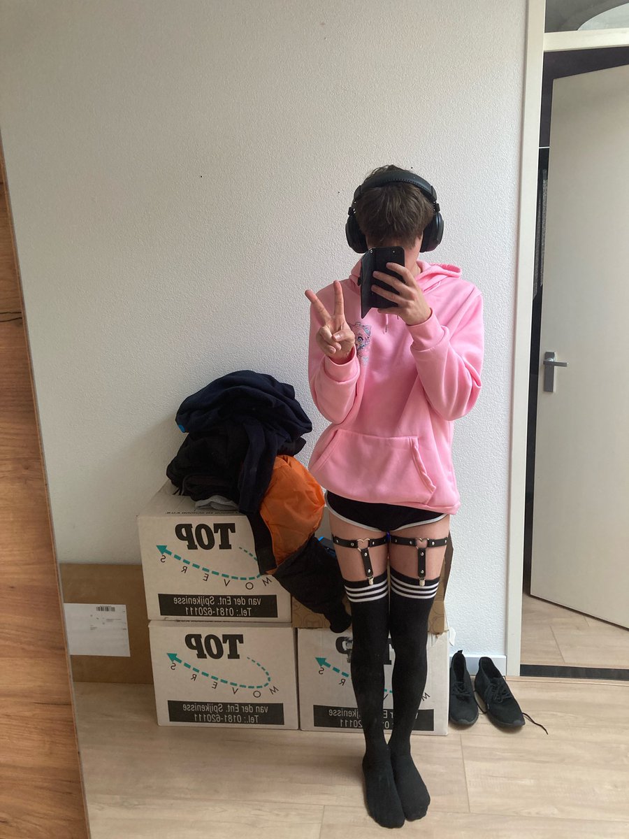 dumbassmania's tweet photo. Should i wear this next stream? OwO 
#femboy #fem #thighhigh #twink #wataa #chudai https://t.co/gzlTiduDSe