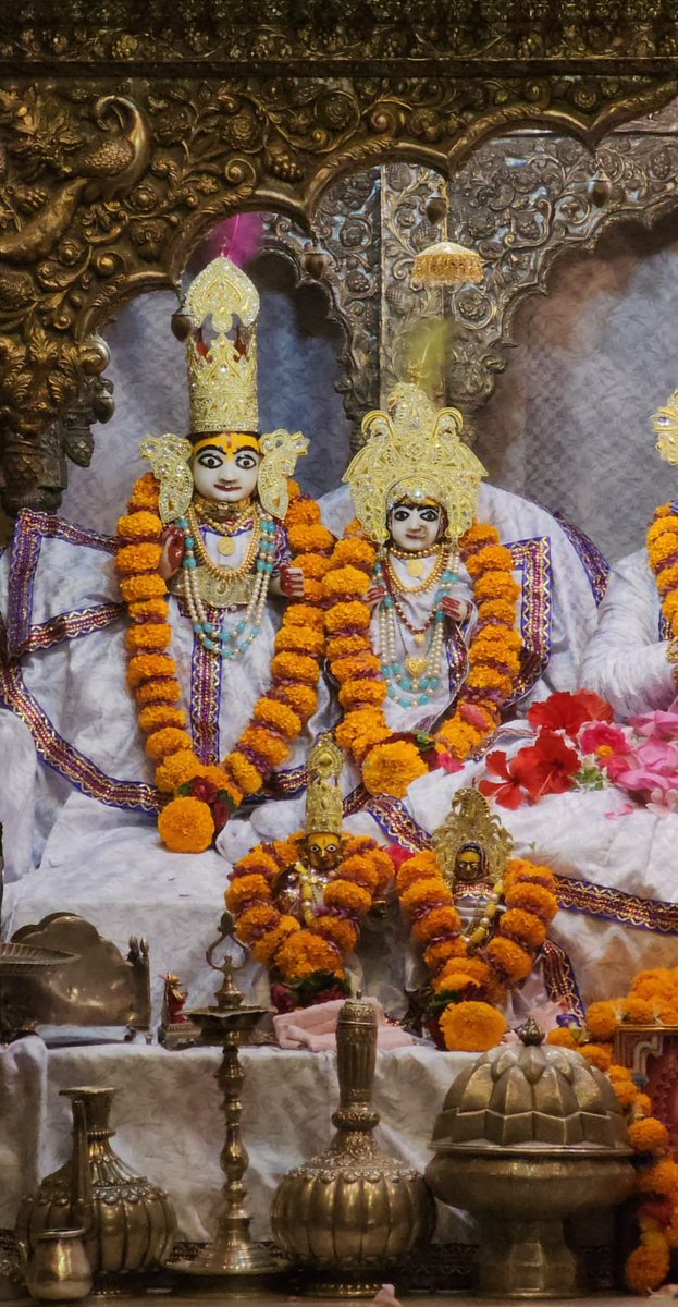 contact_ashi's tweet photo. श्री कनक भवन बिहारिणी बिहारी जू, श्री कनक भवन अयोध्या धाम के आज दिनांक 29-05-2026 के अद्भुत एवं अलौकिक दर्शन…  श्री कनक भवन बिहारी जी भगवान की कृपा आप सभी पर बनी रहे.. ऐसी मंगल कामना…!!! https://t.co/OkY77skgRW