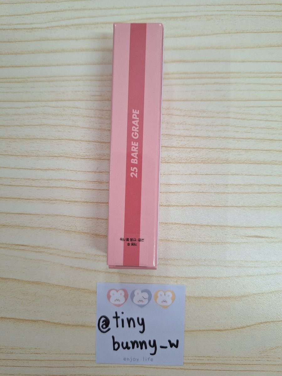 tinybunny_w's tweet photo. rom&amp;nd Juicy Lasting Tint(รุ่นเก่า)
ของใหม่ค่ะ 190 บาท ส่งฟรีค่า
สี 25 Bare Grape https://t.co/Hv6BpKcsks