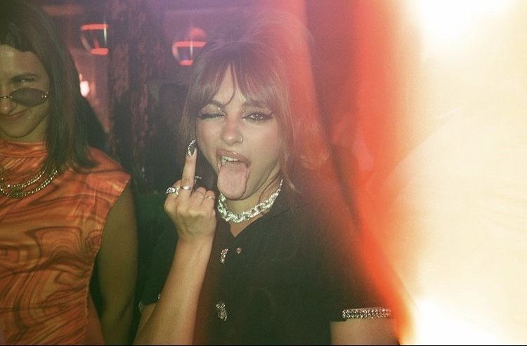 PennedbyHunter's tweet photo. you gotta fight for your right to party 🤘🏻 https://t.co/3TwuWG2Pp1