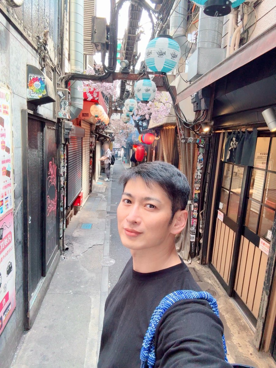 Matsuda_satoshi's tweet photo. 新宿らしい新宿👶☀️

#shinjuku https://t.co/xLZmhEWHBR