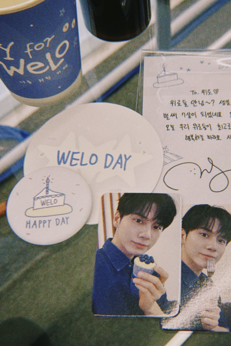 ongdrey_'s tweet photo. 🫐 사랑 담긴 손글씨 가득한 선물과 음료에 쿠키까지! 이거 다 그냥 주신다고요? 감사합니다땡큐 70살 700살까지 옹성우 위로할게요 *⸌☻ັ⸍* 𝙳𝙰𝚈 𝚏𝚘𝚛 𝚆𝙴𝙻𝙾 𓂃 https://t.co/aVzlDdbq48