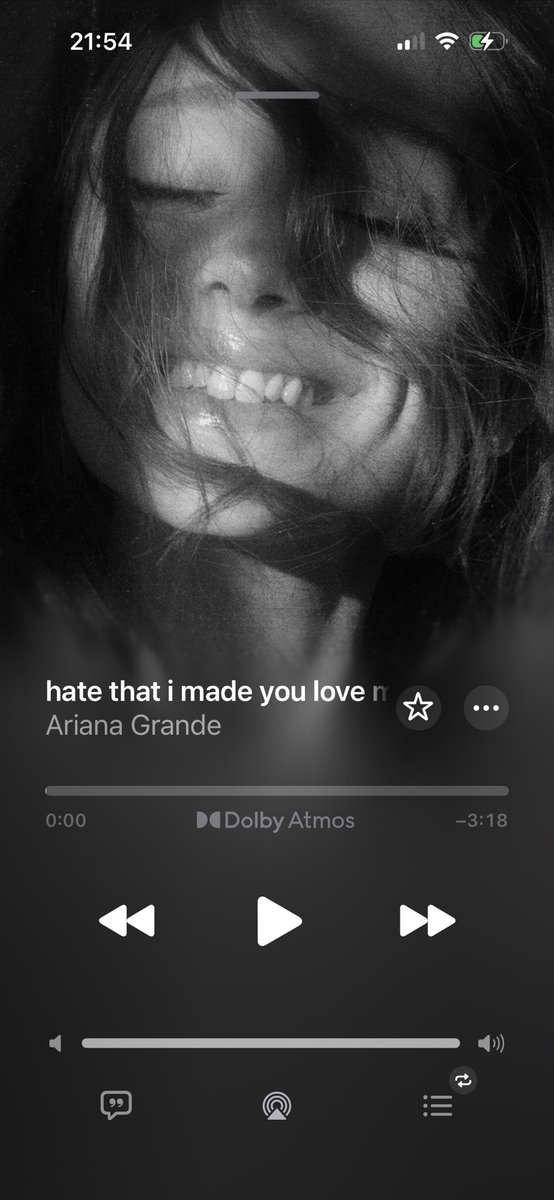 dwluiss's tweet photo. -dejando mi huella para el futuro-
#hatethatimadeyouloveme ♡  📰 🩶
#arianagrande @TeamAriana #petal
#méxico https://t.co/uXKfI1oxxc