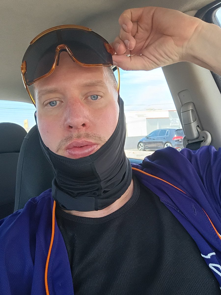 DatBOYBigBEEZAY's tweet photo. The breeze was nice today. I love Phoenix 🐦‍🔥 https://t.co/RqLqUad0c9