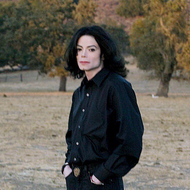 soulthrillla's tweet photo. michael when I was born vs michael at my age 

I’m pretty sure this was from his last stay at neverland :( https://t.co/MQJr6sgXZt