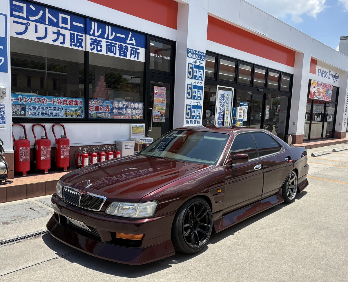 hinap0wer's tweet photo. 給油レバー壊れててガソリンめちゃくちゃ車にかかりまくった。勘弁して。 https://t.co/HJB1brWuyW