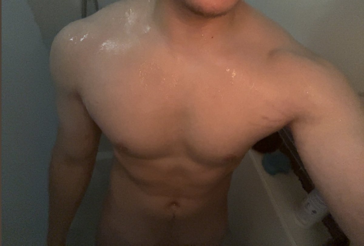 notluminary's tweet photo. shower sex? #nsfwtwt https://t.co/KuvO1r3hGS