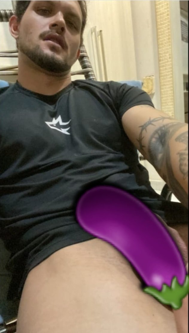 DAYLONHH's tweet photo. Um ano, que peguei esse gostoso. Parece que foi ontem. #brotheragemheteroㅤㅤㅤ https://t.co/nTHhWLYtM6