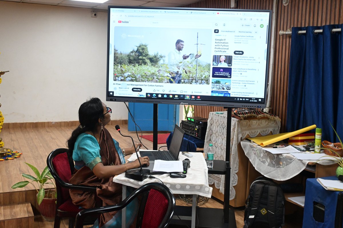 apsprtcbangalor's tweet photo. Transforming learning with the power of AI — making classrooms smarter, interactive, and future-ready.
#ai 
#apsprtc https://t.co/nGapWk7gfu