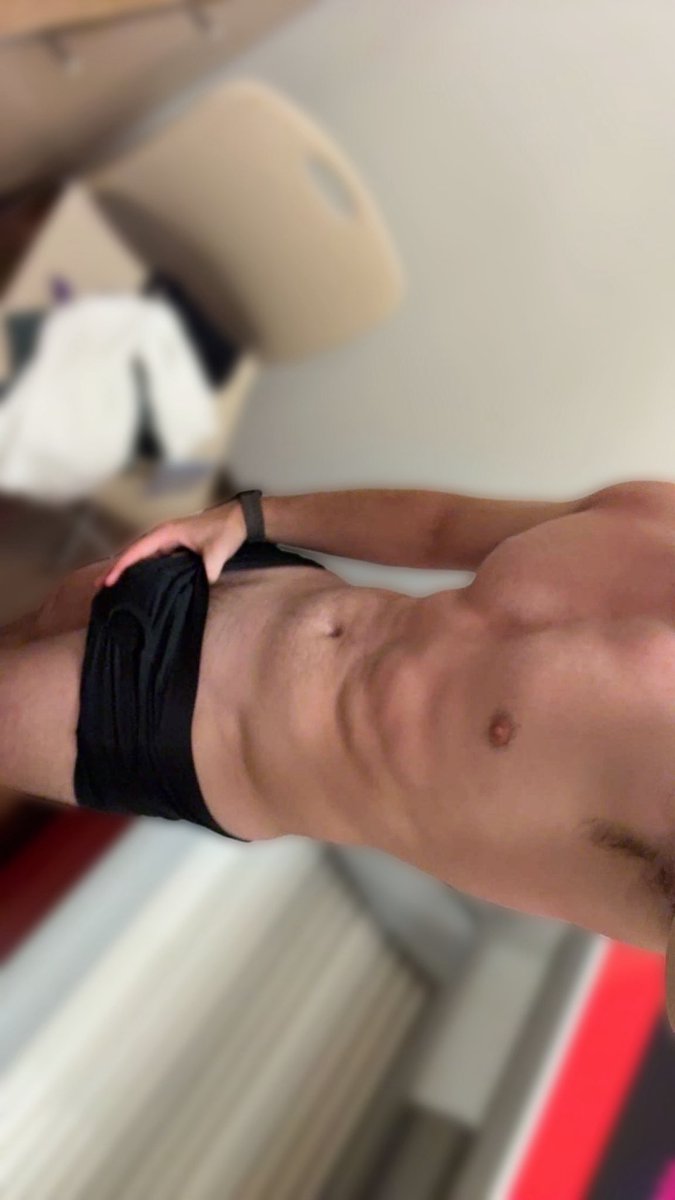 archivedthomas's tweet photo. Where are all the sub sluts looking to get their wallets drained? hit my DMs now. https://t.co/0DRYcD0sBe