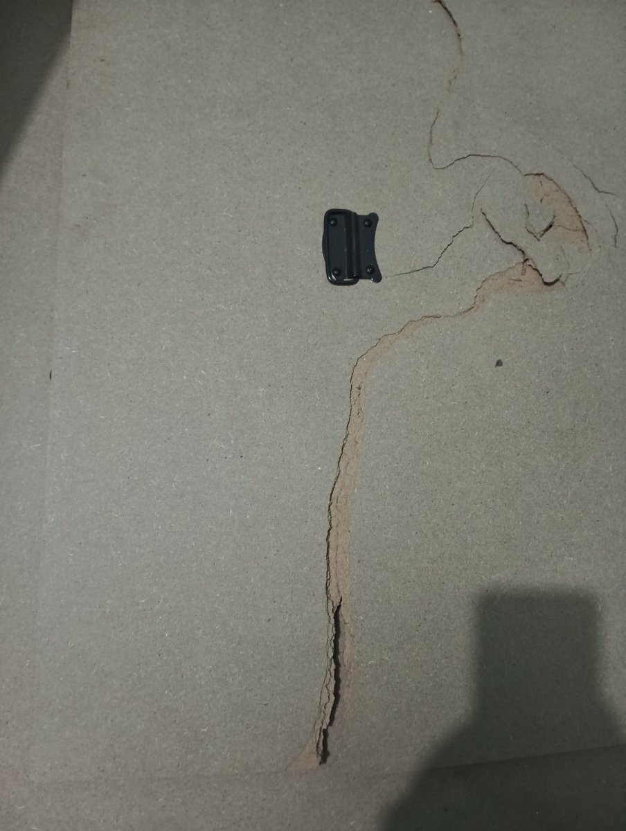 RMSabhijeets's tweet photo. @jagograhakjago @PMOIndia @Flipkart @flipkartsupport @Narn @jagograhakjago @PMOIndia Deliberately @Flipkart @flipkartsupport are wasting time to get barred the return.I have requested return on 25 May already with images. Damaged bed ply, plyboard is of very low quality cardboard, Bed is in unusable condition.Again request Return https://t.co/s4lweqovuG