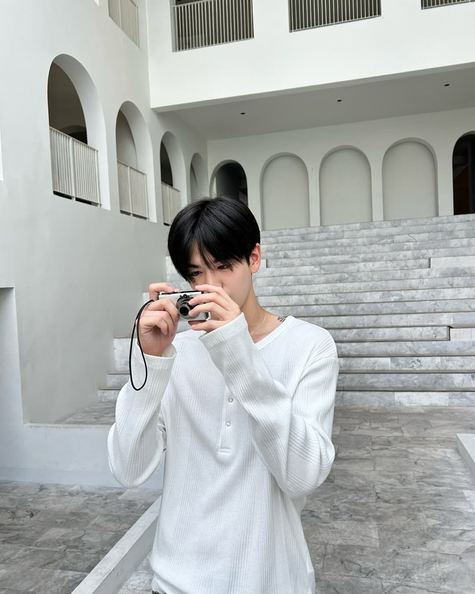 meowrurubun's tweet photo. เสื้อก็เคะ คนก็เคะ 🐰🤍 https://t.co/3WgObAMaCp