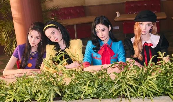 aespapic's tweet photo. gorgeous girls https://t.co/NneuFrAwKV