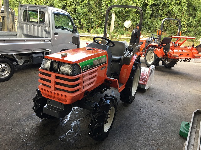 chukonoki's tweet photo. 中古トラクター　ヒノモト　CX180　新品ハンマーナイフモアMK135付きが、福井県に出荷されました。
商品詳細はコチラ→https://t.co/JMj41qYeaE https://t.co/Vh1m42kYrG