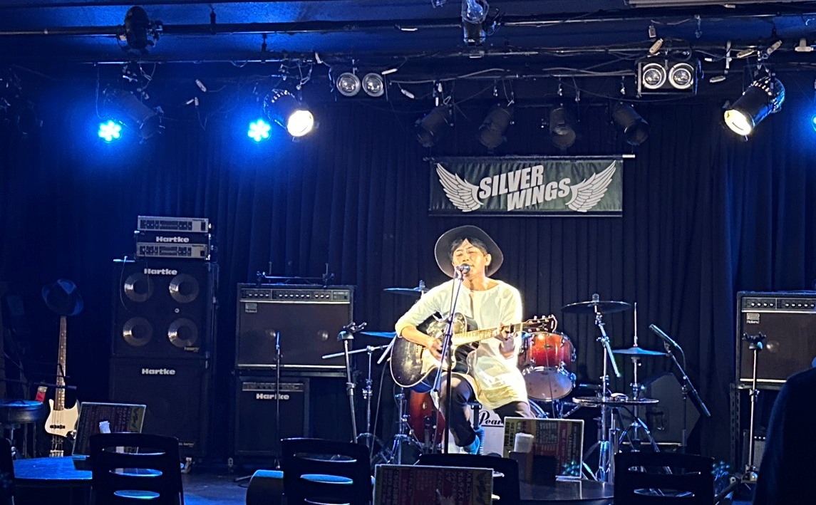 _sazanami's tweet photo. ブログ更新しました。『5月21日ソロライブ』 https://t.co/PL8v4LVYRu @_sazanamiより https://t.co/pAf6zv1YmO
