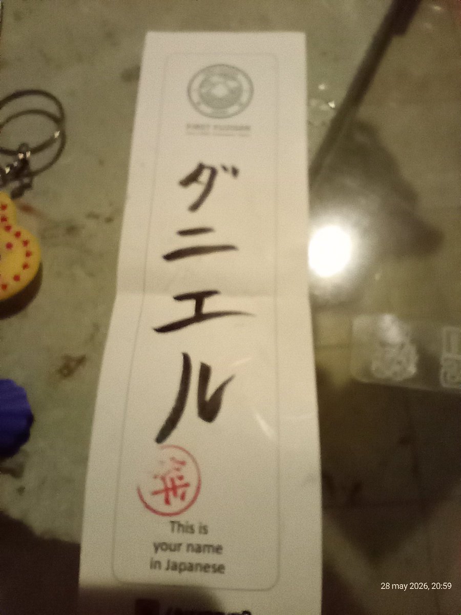 obedeceadani's tweet photo. Miren mutisss mi nombre en Japonés 😁😁 bueno le dije a los japoneses que me llamo Dania y escribieron Daniel pero no importa https://t.co/gWVst79fqd
