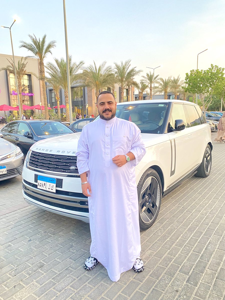 MODAX28's tweet photo. عيدكم مبارك ، وكل عام وانتم بخير 
طابت اعيادكم جميعا 🤍 https://t.co/2ZwEkDBaS8