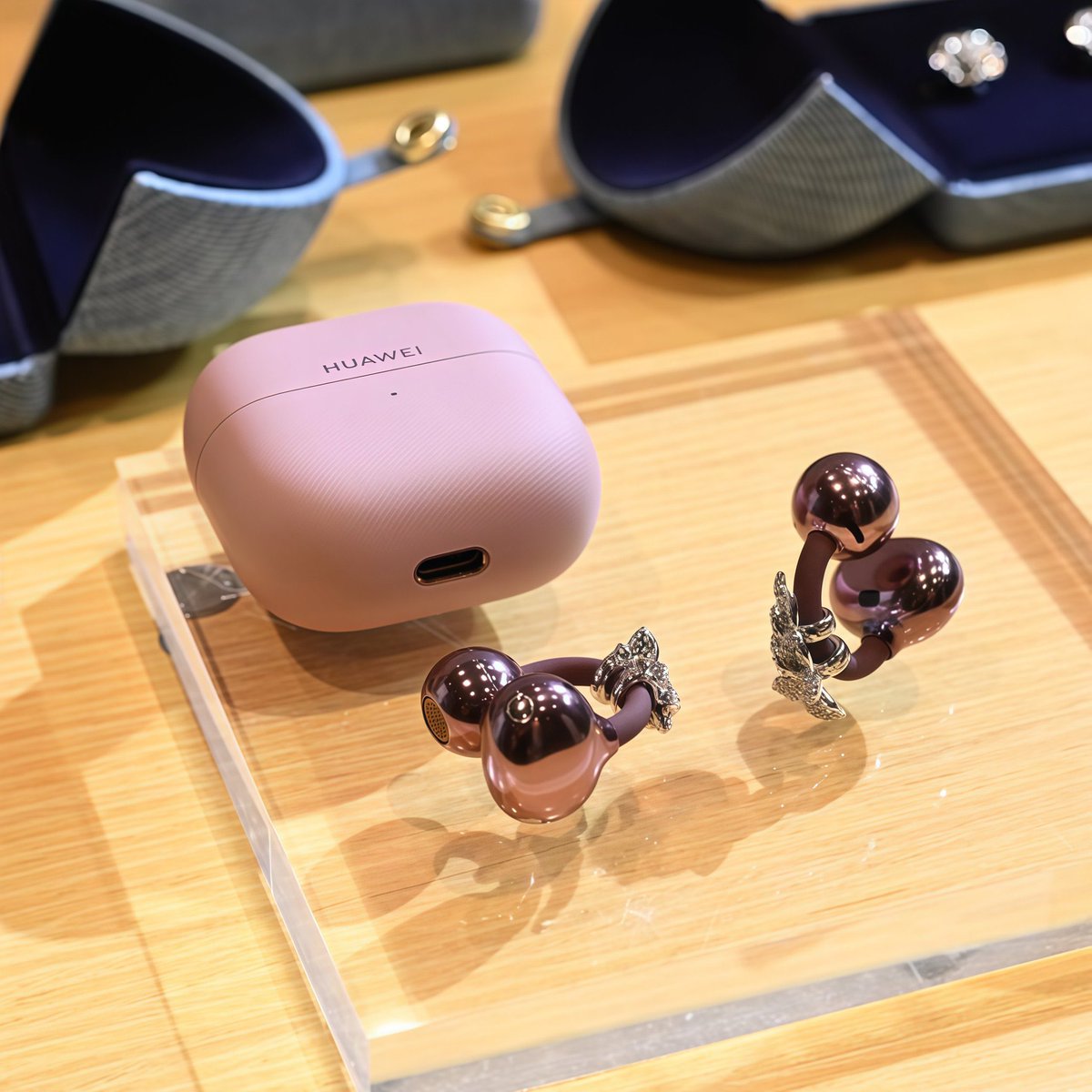 moe____0214's tweet photo. HUAWEI WATCH FIT 5 Proが軽くて大画面で普段使いにとっても良さそうなの💞
他の新製品も気になった✨
#HUAWEIWATCHFIT5PRO #FITYOURMOMENT #PR https://t.co/Wdxli5X8Ae