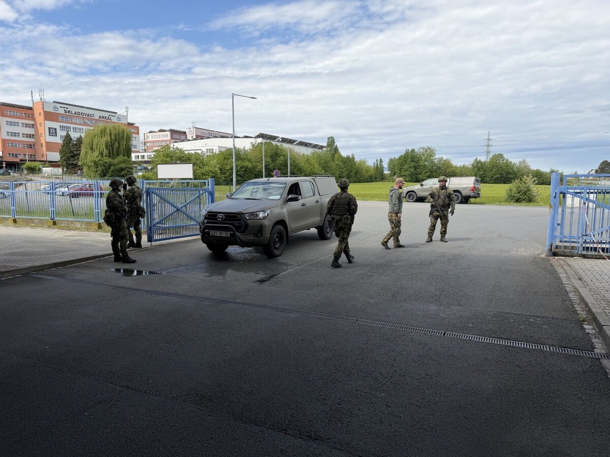 CzDefence's tweet photo. SAFEGUARD 2026
Nejen Aktivní zálohy nacvičovaly ochranu kritické infrastruktury přímo v ulicích Plzně
https://t.co/QDNVnieS3r

@ArmadaCR @ObranaTweetuje https://t.co/paJNAlUqVi