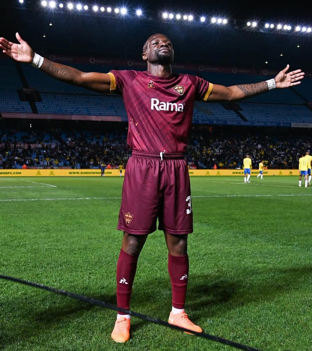 JoBertrand19's tweet photo. We mustn't forget that without this man's goal at Loftus against Sundowns with Stellenbosch, Orlando Pirates wouldn't be champion.

We thank you Sniper Tshegofatso Mabasa for your contribution 🎯 

@TshegoMabasa_19 https://t.co/PDj6yq6pvk