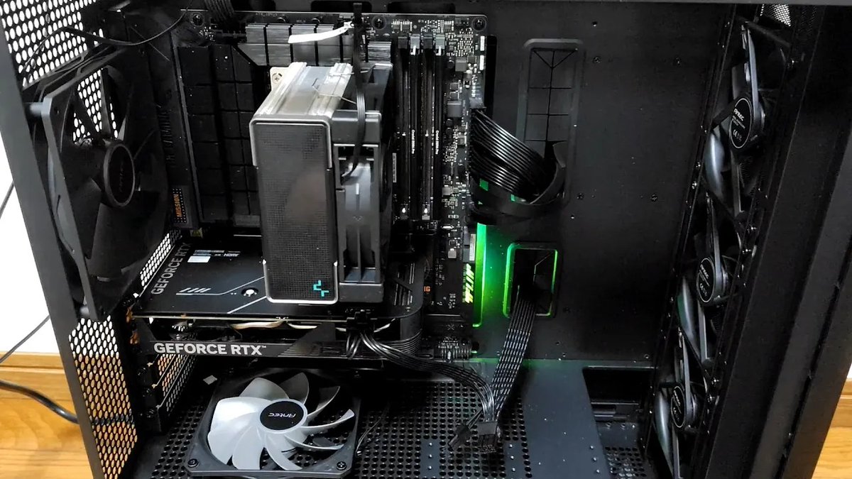 o2hei's tweet photo. メンバーシップ限定：総額〇〇万円！初自作PCで全ての初見殺しを踏んでいく！
https://t.co/32sXOip36j https://t.co/5qSdhPyvmA