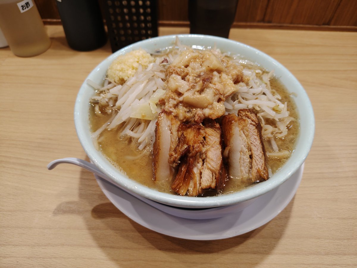 n_tsukamoto's tweet photo. 豚と脂
足りてますか？ https://t.co/5V8bKqO5w0
