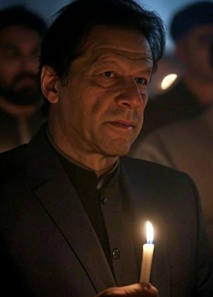 Only000804's tweet photo. میرا لیڈر میرے ملک میں رہتا ہے https://t.co/KAwwkw3W3Z