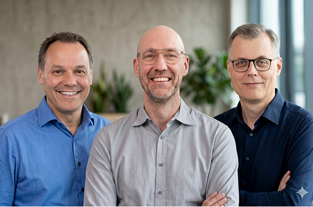 StartingUp_Mag's tweet photo. Vom Klimarisiko zum echten Business Case: Wie das 2026 gegründete ClimateTech-Start-up Resilens abstrakte Gefahren in messbare und finanzierbare Investitionspläne übersetzt: https://t.co/JBZ6g7EwdQ https://t.co/biM55fu1Hf
