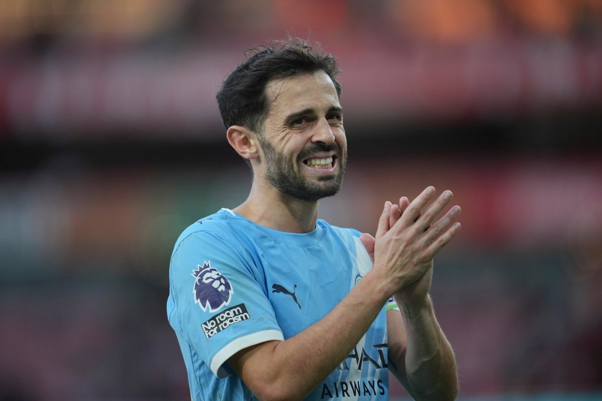 gutiifcb's tweet photo. DESPUES DE CERRAR A GORDON, NO CREO QUE SEAMOS CAPACES DE FICHAR A JULIAN ALVAREZ, BERNARDO SILVA, GVARDIOL Y CANCELO, NOOO?! https://t.co/TUSl0kmmSf