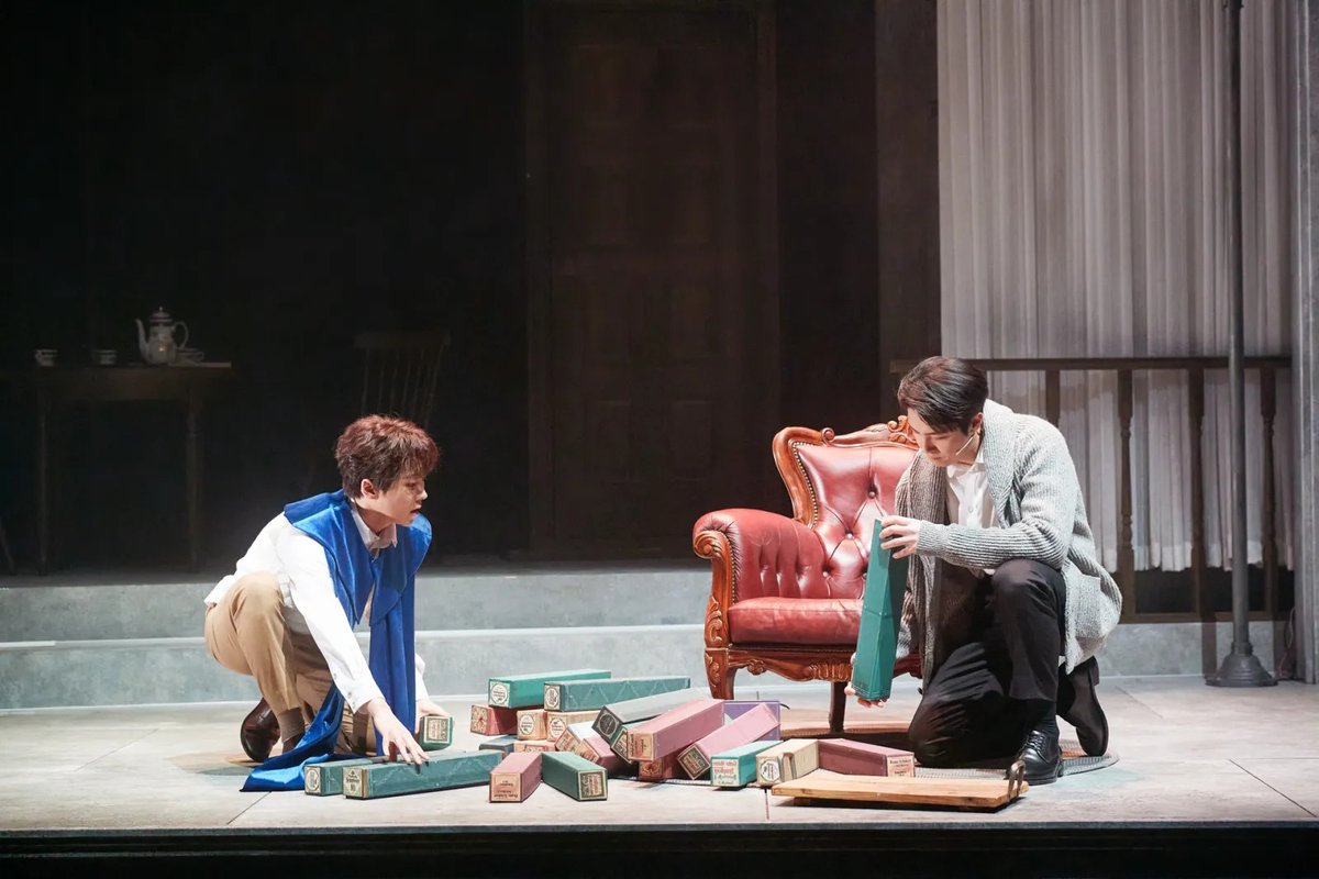 J_ONE_INSIDE's tweet photo. 2025 뮤지컬 <모리스>
:: 공연 사진

🔗 뮤지컬국제마켓 공식 홈페이지 (https://t.co/ZiiWUv9qyE)
#박정원 #모리스 https://t.co/aBVqPm7BDL