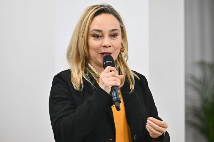 Laweta tweet media